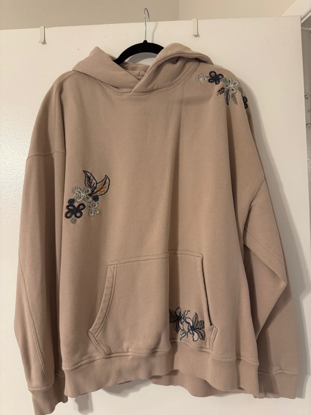 Abercrombie & Fitch Beige Floral Embroidered Hoodie